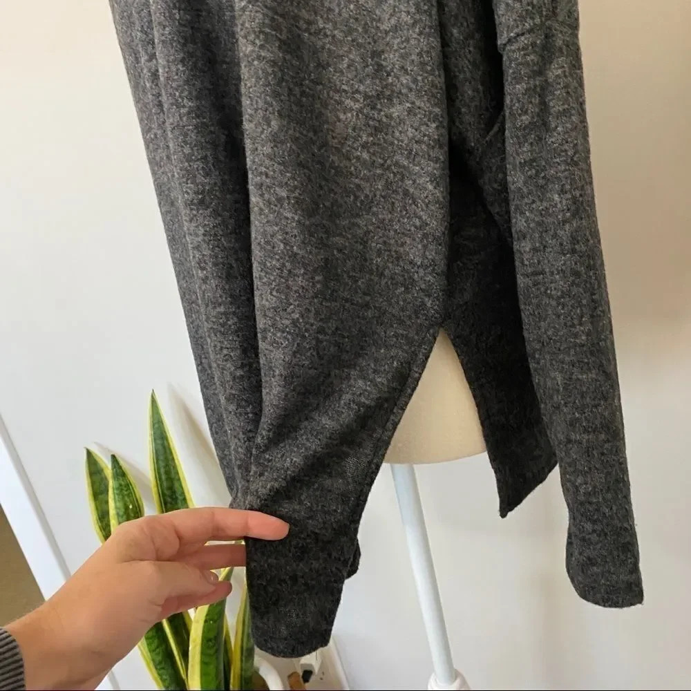 NWT Status Cowl Neck Long Sleeve Sweater - Picture 9 of 10